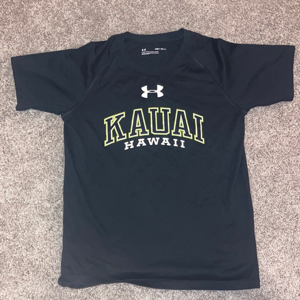 Under armor medium boys T-shirt